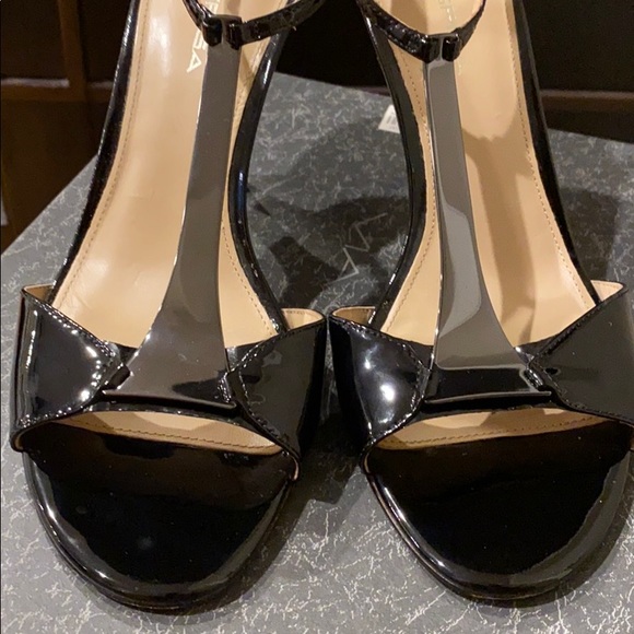 Womens shoes - Picture 4 of 4